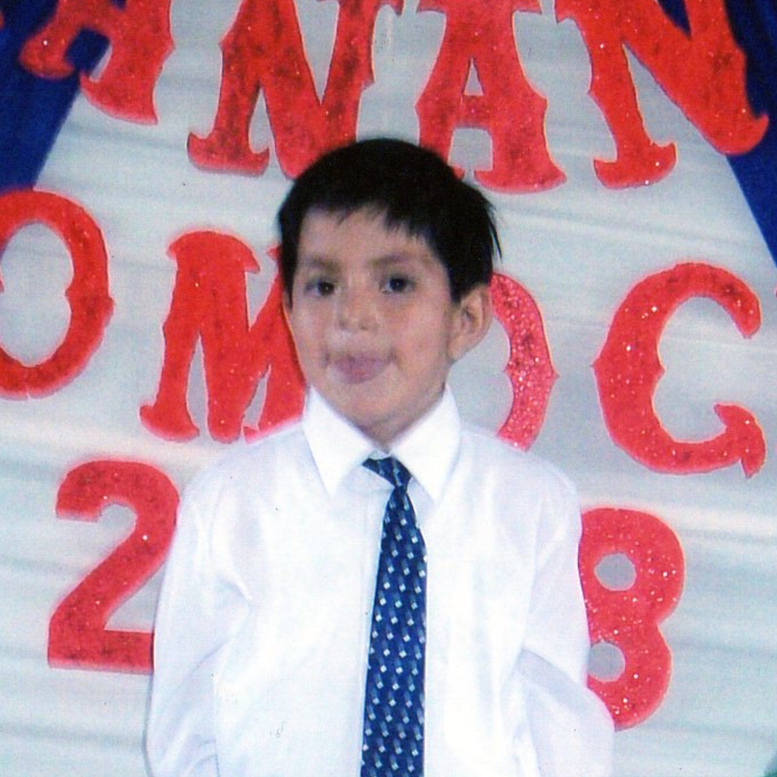 Portada del single "Huesos Pequeños" de Ozcar Horna (2025)